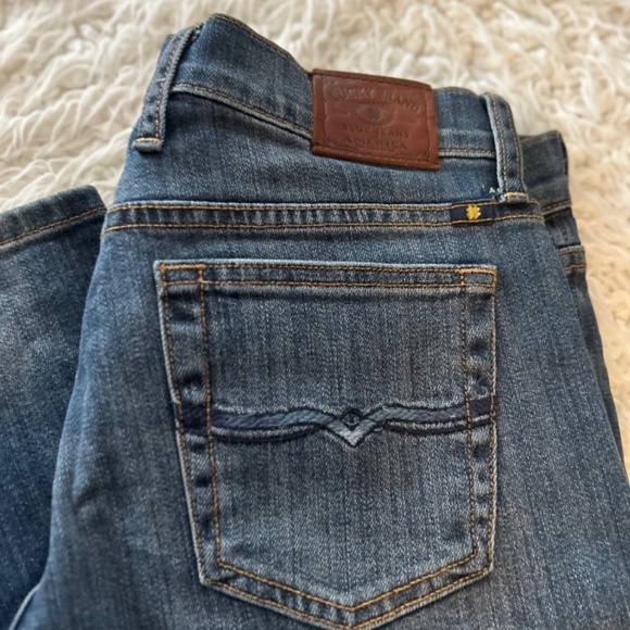 Lucky Brand Jeans easy rider Wash size 8/29 - Picture 2 of 12